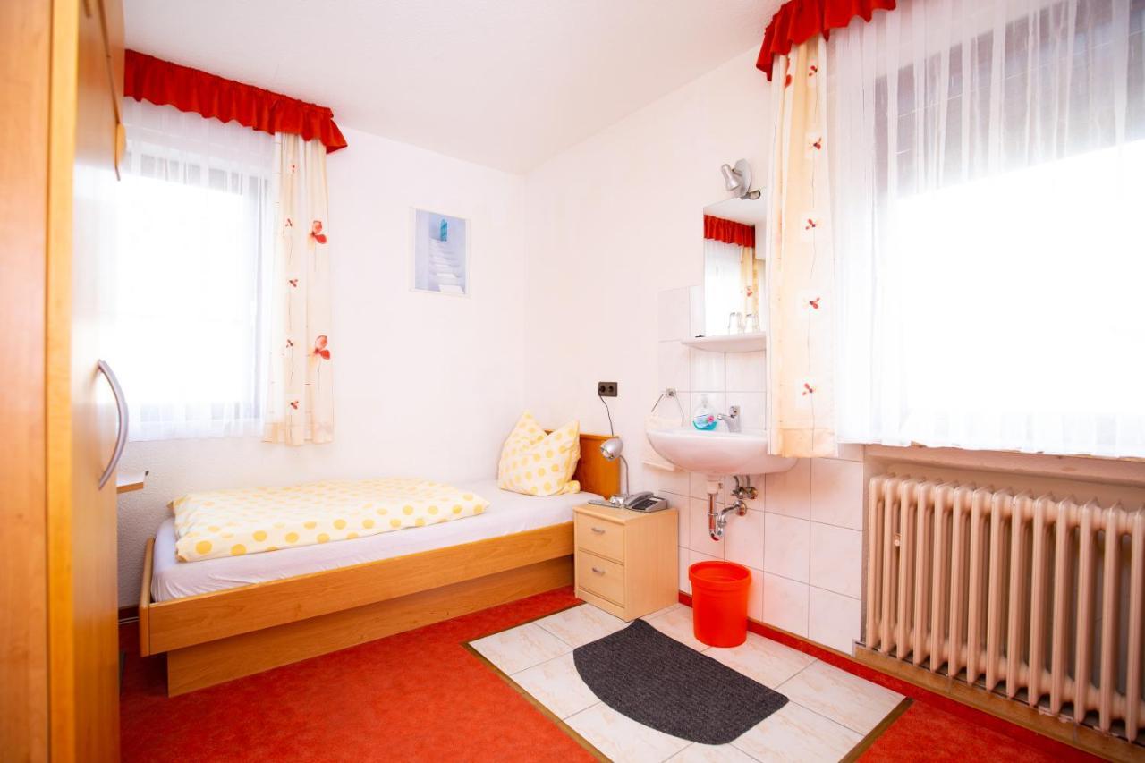 Elim Hotel ホーホハイム・アム・マイン エクステリア 写真