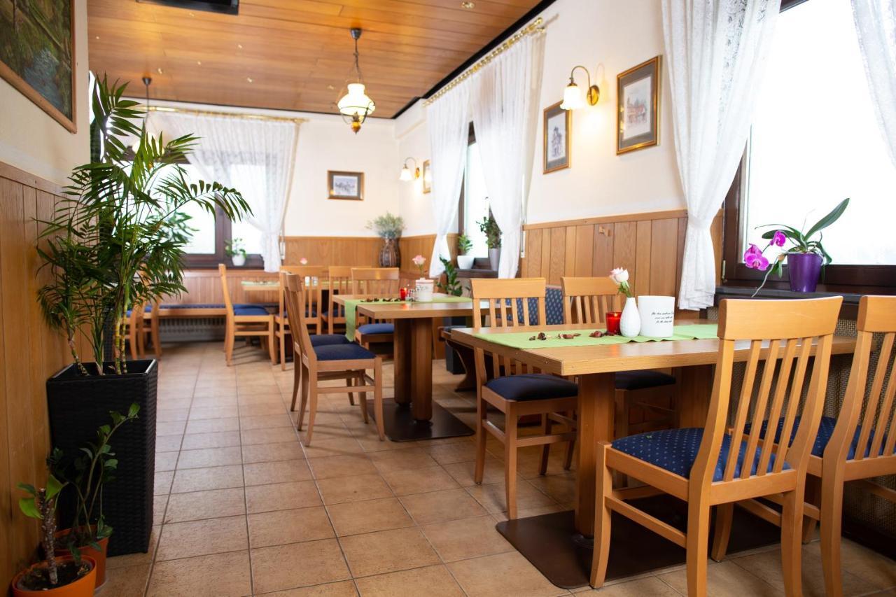 Elim Hotel ホーホハイム・アム・マイン エクステリア 写真